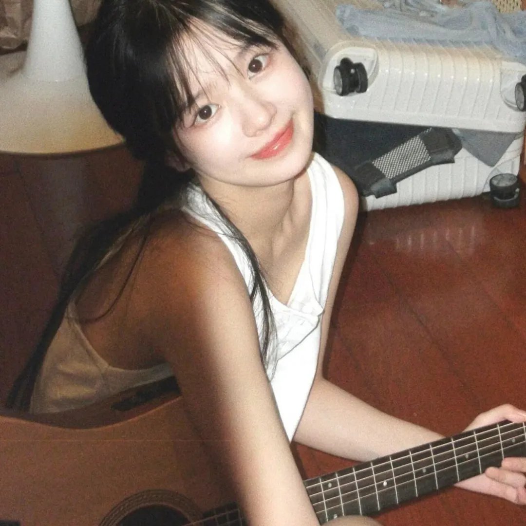 离婚带娃，被四帅总裁宠上天